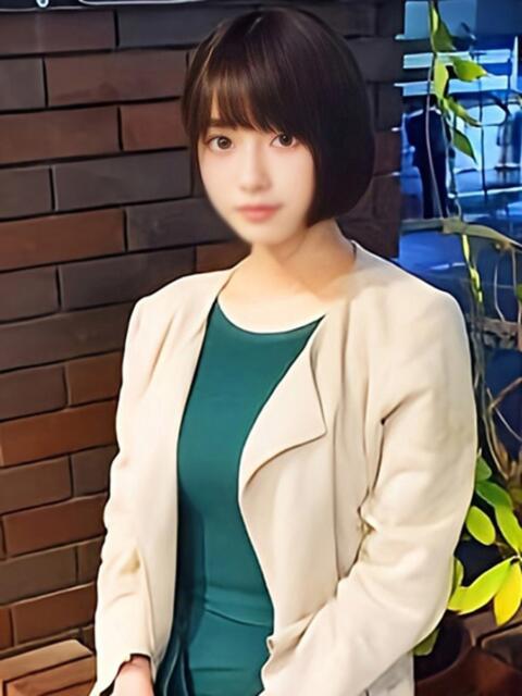 かおり★落ち着いた美人タイプ★ 上野現役女子大生コレクション（デリヘル）