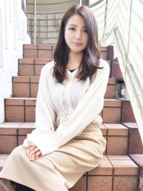 えりさ 鶯谷現役女子大生コレクション(デリヘル)