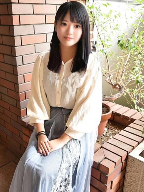 みずえ★ロリカワ未経験★ 鶯谷現役女子大生コレクション(デリヘル)