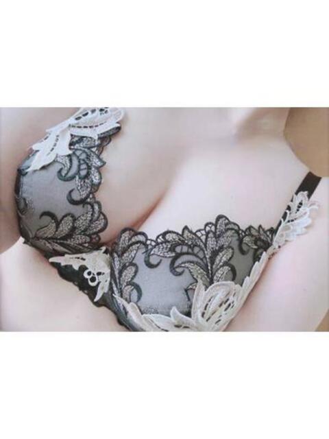 ナナオ 人妻生レンタル（デリヘル）