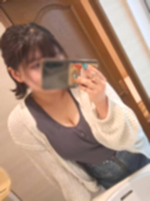 れおな(大阪店) 排泄マニア(派遣型スカトロ専門店)