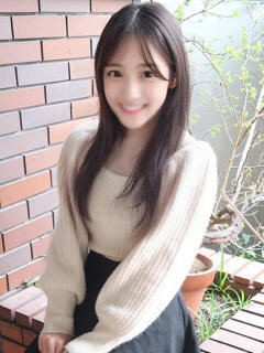 かすみ★素敵な笑顔18歳処女 現役女子大生コレクション（池袋/デリヘル）