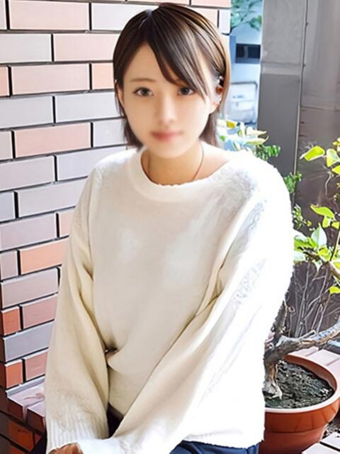 らむ★大人しい美少女★ 現役女子大生コレクション（デリヘル）