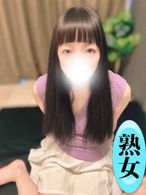 羽井おと 麗しいマダム（【非風俗】メンズエステ）