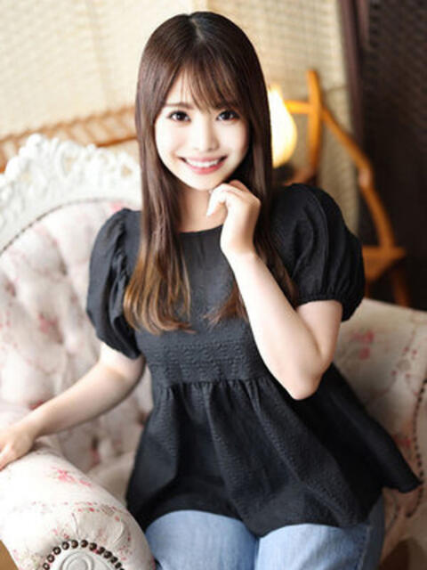 川村すず 断りきれない美人マッサージ嬢たち（デリヘル＆エステ）