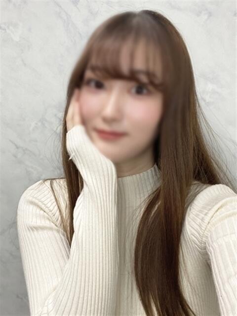 えみ 渋谷くいーんず（素人専門ホテヘル＆デリヘル）