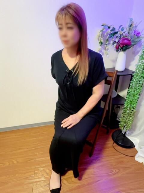 ネネ しゅうかつ倶楽部（人妻・熟女デリヘル）