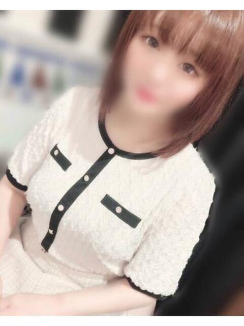 イチゴ 人妻生レンタル（デリヘル）