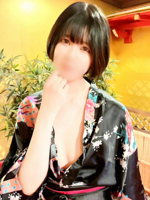 めぐる 紅(くれない)（セクキャバ）