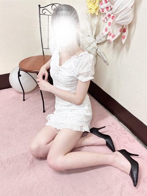 三枝 人妻ザ・ベスト店～日本人専門～（人妻系デリヘル）