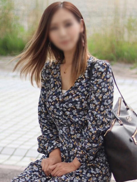 春名-はるな- ただ離婚してないだけ(人妻デリヘル)