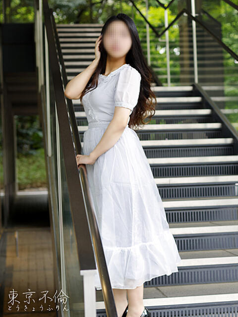 愛沢えな 東京不倫 渋谷店（人妻デリヘル）