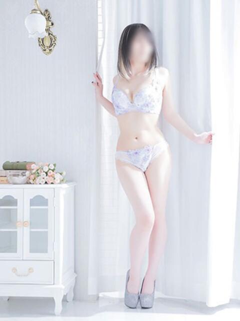 ネオ【幼顔の美巨乳美少女】 STAR-スター-(デリヘル)