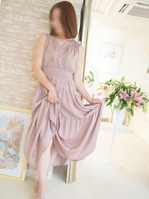 まりこ 梅田アバンチュール(人妻ホテヘル)