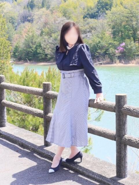 藤森 怜奈 こあくまな人妻・熟女たち東広島店（KOAKUMAグループ）（人妻・熟女デリヘル）