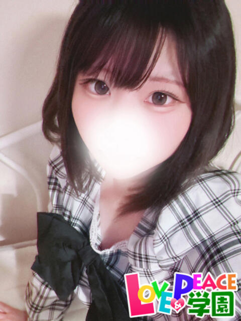 りか 山梨　風俗　デリヘル　 『ラブ＆ピース学園』（デリヘル）