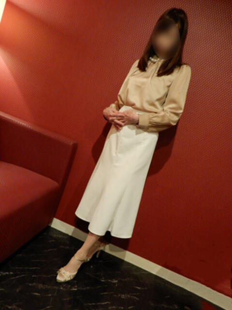 ゆい ロダン（人妻熟女デリヘル）