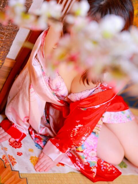 ゆうり 和風ぱみゅぱみゅ総本舗(2ショットキャバクラ)