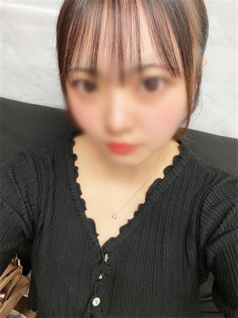 みお 渋谷くいーんず（素人専門ホテヘル＆デリヘル）