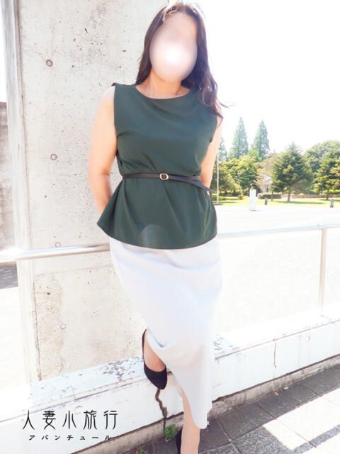 まり 人妻小旅行（人妻系デリヘル）