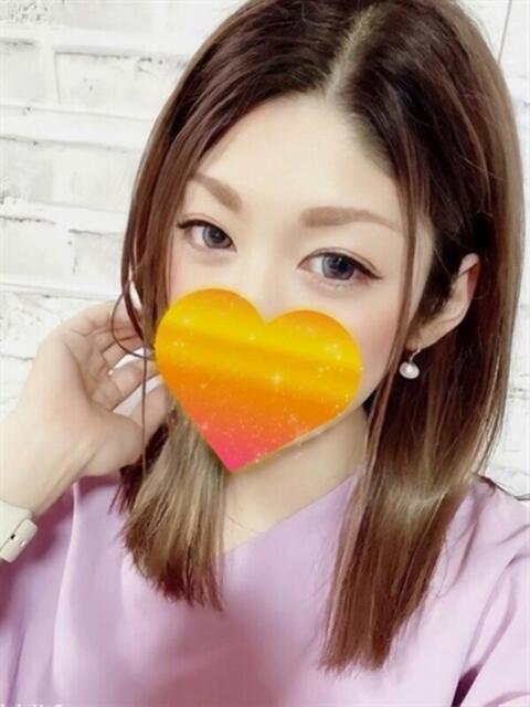 しおり デリヘルラボ・クレージュ(デリヘル)