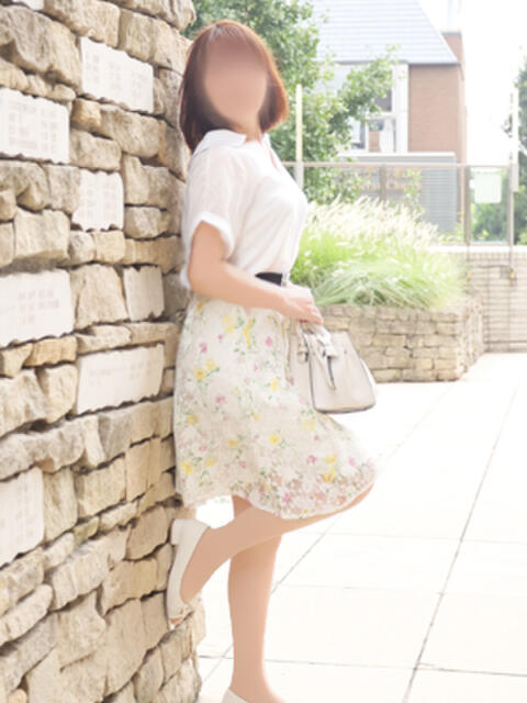 若菜 出会い系人妻ネットワーク 新宿〜池袋編（待合せ型人妻系デリヘル）