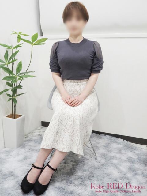 森田 ほなみ 神戸RED DRAGON（待ち合わせ型人妻デリヘル）