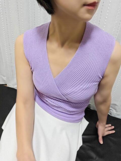 青山りん 癒されるワイフ（【非風俗】メンズエステ）