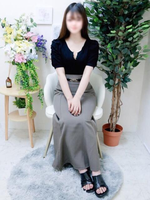 まなみ チェックイン素人専門大人女子（ホテル型イメクラ）