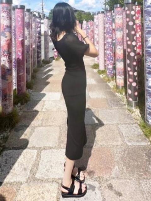 リサ【現役大学生の初脱ぎ♡】 CLUB CHELSEA(クラブ チェルシー)福井（デリヘル）