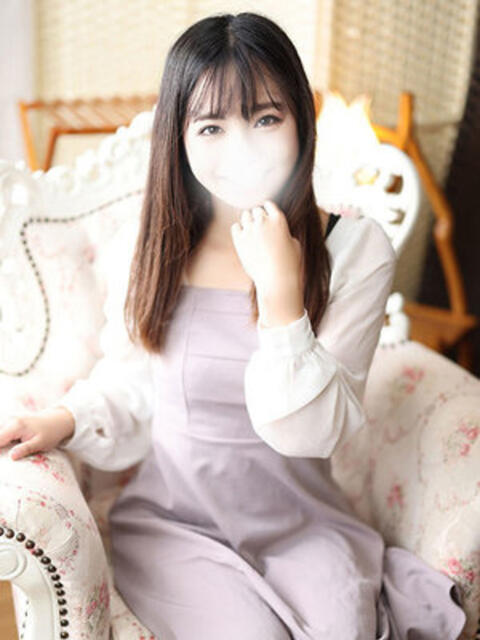 岡崎れいら 断りきれない美人マッサージ嬢たち（デリヘル＆エステ）