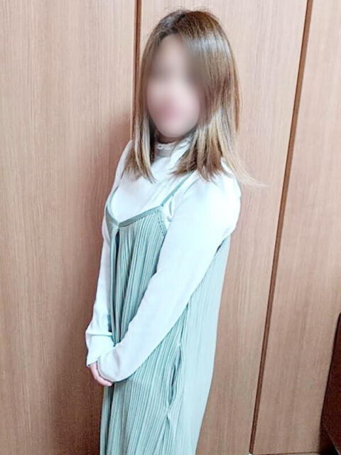 赤井 イキなり生不倫 小田原店(人妻デリヘル)