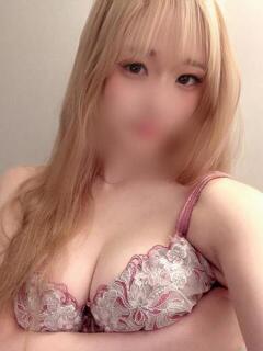 みゆ 美乳美白EcupBody!
