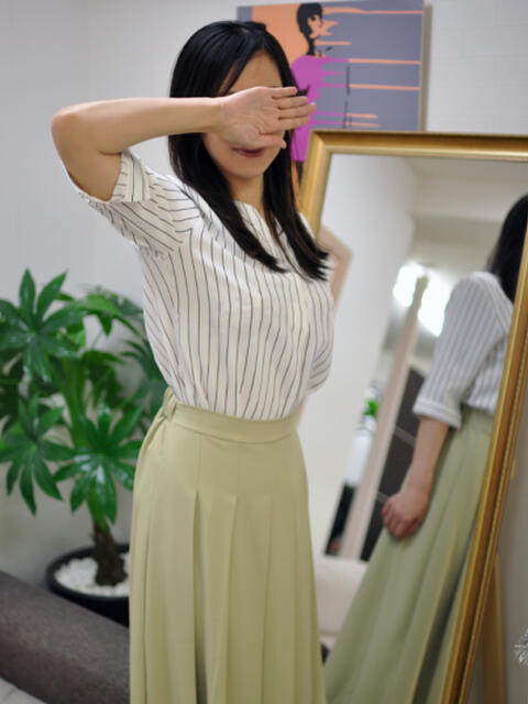 さちか マダムハンズ神田店（派遣型手コキ・オナクラ）