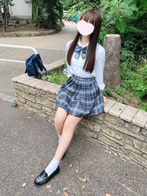 らる 池袋S級素人派遣型東京美少女物語（派遣型リフレ）