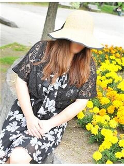 みなみ 未亡人 札幌店(人妻系デリヘル)