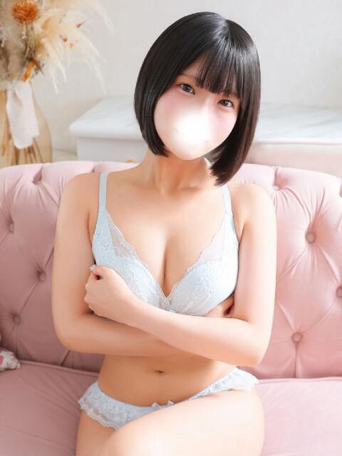 りり★黒髪×巨乳なお花屋さん★ Chloe鶯谷・上野店 S級素人清楚系デリヘル（デリヘル）