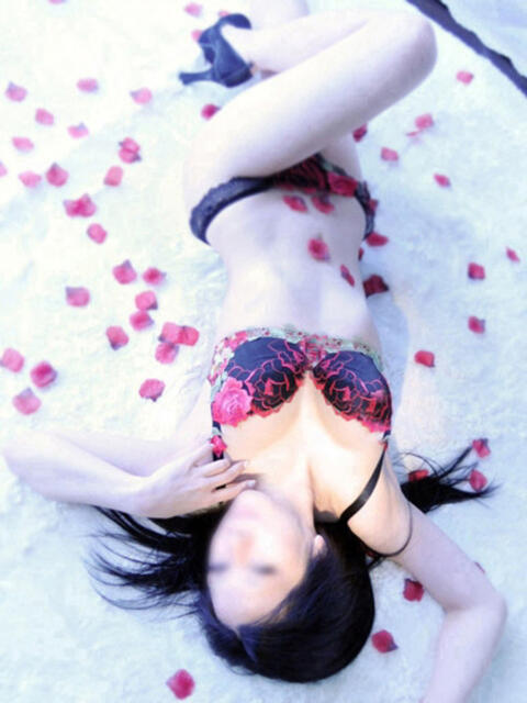 りお リップサロン VOGUE ヴォーグ(派遣アロマエステ)