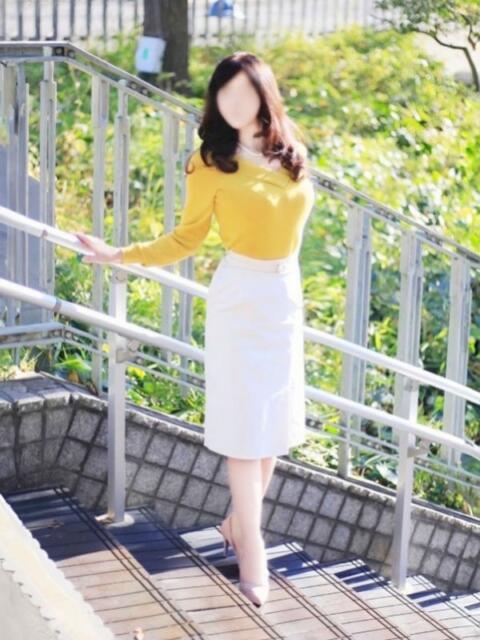 岡島 陽奈子 こあくまな熟女たち 西川口店(KOAKUMAグループ)（人妻・熟女デリヘル）