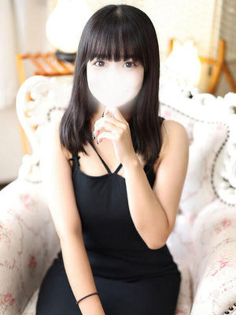 神谷なな 断りきれない美人マッサージ嬢たち（デリヘル＆エステ）