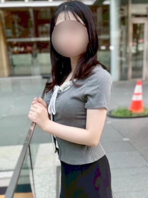 しずく かりんと赤坂(派遣型オナクラ)