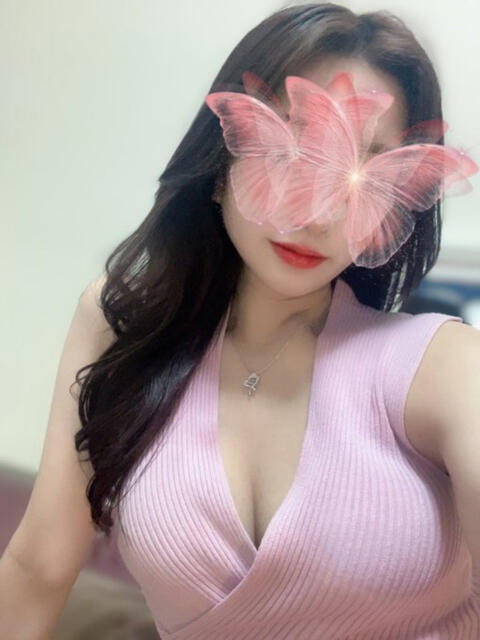 花城かれん Darlin Premium(ダーリンプレミアム)（【非風俗】メンズエステ）