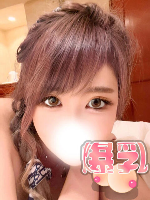 小比類きき 全裸にされた女たちor欲しがり痴漢電車（ホテヘル）