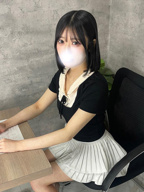 莉々彩(りりあ) デザインヴィオラ東京（清楚系素人専門☆高級デリヘル）