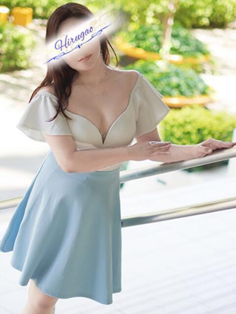 琥珀 昼顔妻 五反田店(人妻系デリヘル)