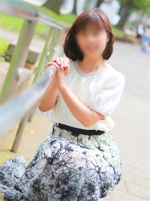 あい［神奈川］ 奥鉄オクテツ東京店（デリヘル市場）（駅待ち合わせ型人妻デリヘル）