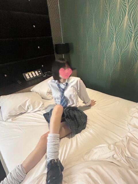 あゆ 青チェと赤チェ（派遣型オナクラ＆リフレ）