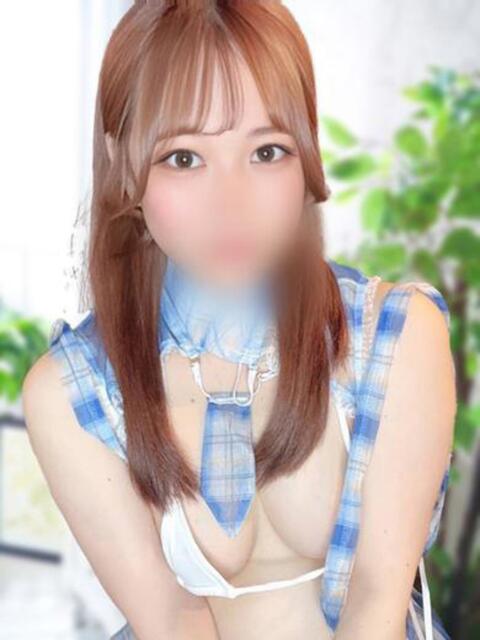 まゆ 美巨乳現役学生♪ ウエスト・コム（イメージヘルス）