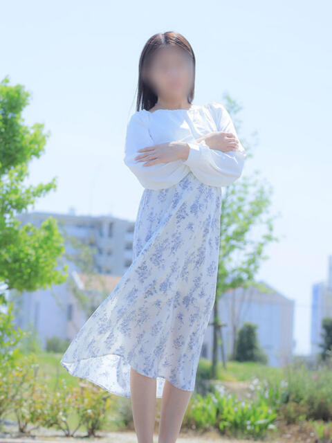 まな 奥様鉄道69 岡山店(駅待ち合わせ型人妻デリヘル)