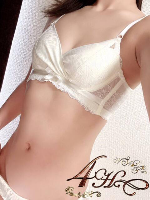 なこ 高級アロマエステ&性感 ～4H～静岡店（風俗エステ）